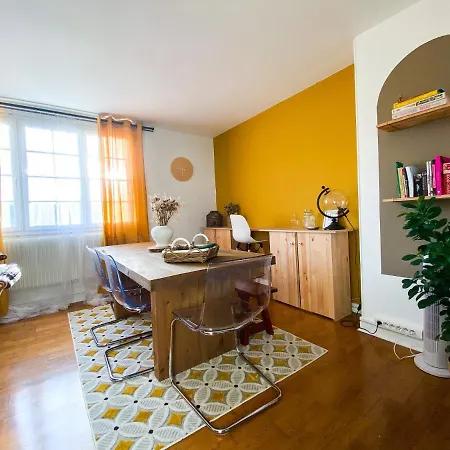 Appartement Familial- 3 Chambres Avec Vue Tour De Vesone Διαμέρισμα