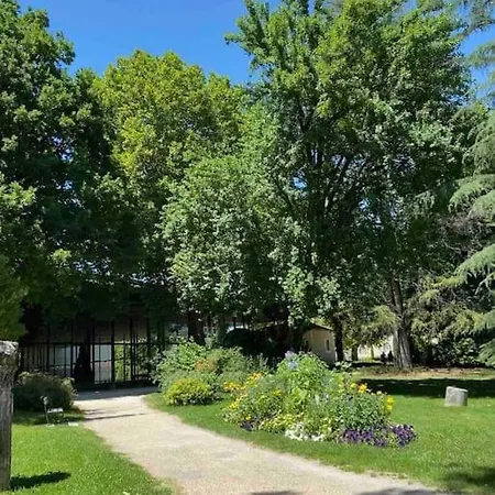 Familial Proche D'un Site Historique Apartman