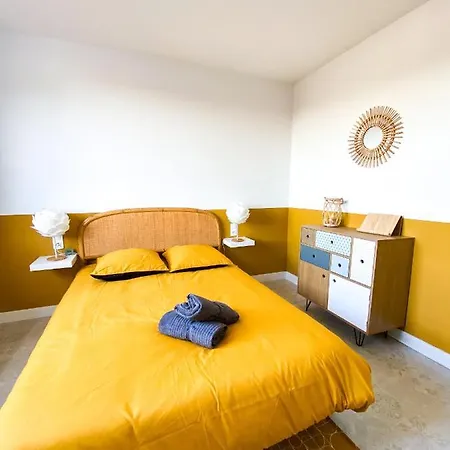Familial Avec Vue Tour De Vesone Apartmán Périgueux
